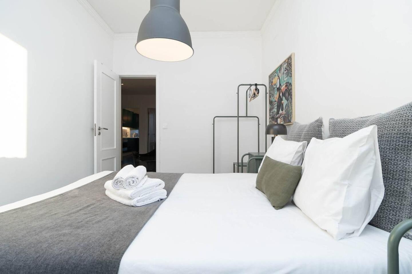 Apartment Hideaway Near The River Lisbon